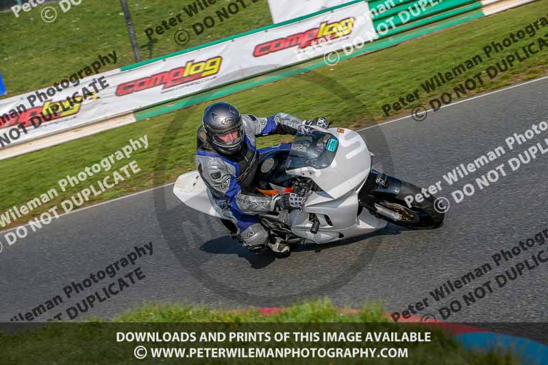 PJM Wedding Photography;enduro digital images;event digital images;eventdigitalimages;mallory park;mallory park photographs;mallory park trackday;mallory park trackday photographs;no limits trackdays;peter wileman photography;racing digital images;trackday digital images;trackday photos